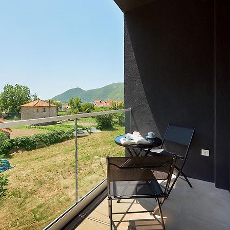 Georgiy Lux Apartments Lastva Grbaljska Bagian luar foto