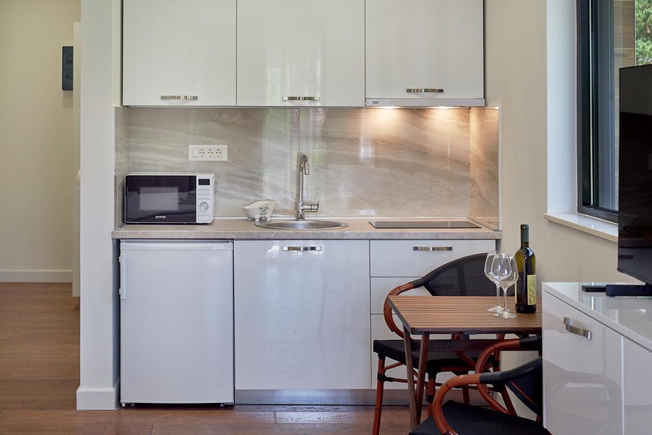 Georgiy Lux Apartments Lastva Grbaljska Bagian luar foto