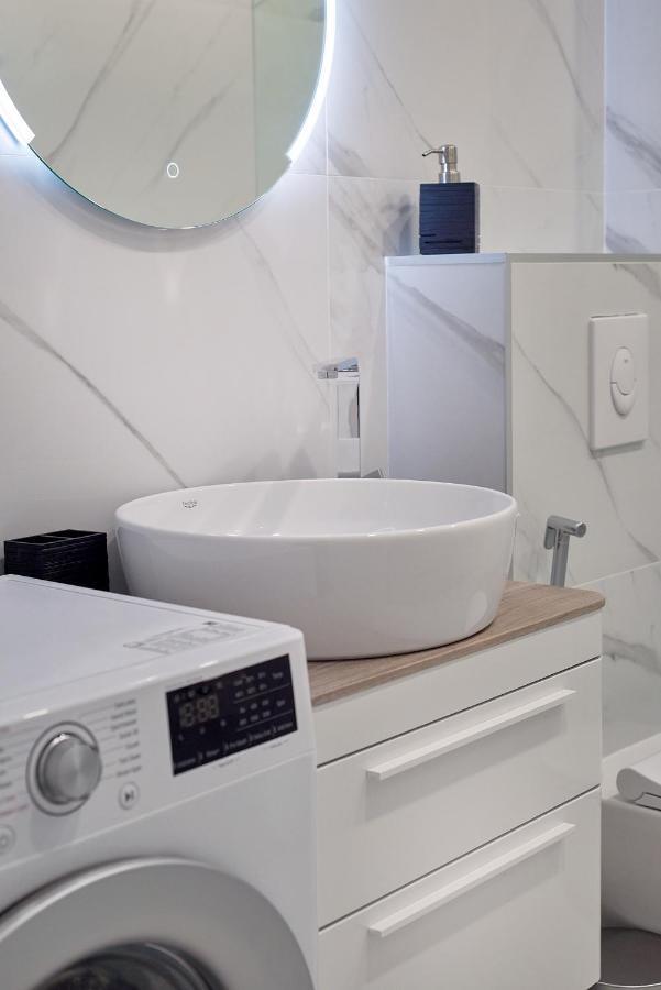 Georgiy Lux Apartments Lastva Grbaljska Bagian luar foto