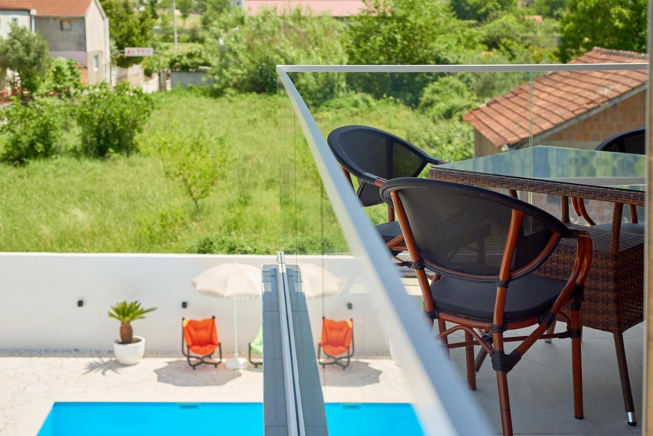 Georgiy Lux Apartments Lastva Grbaljska Bagian luar foto