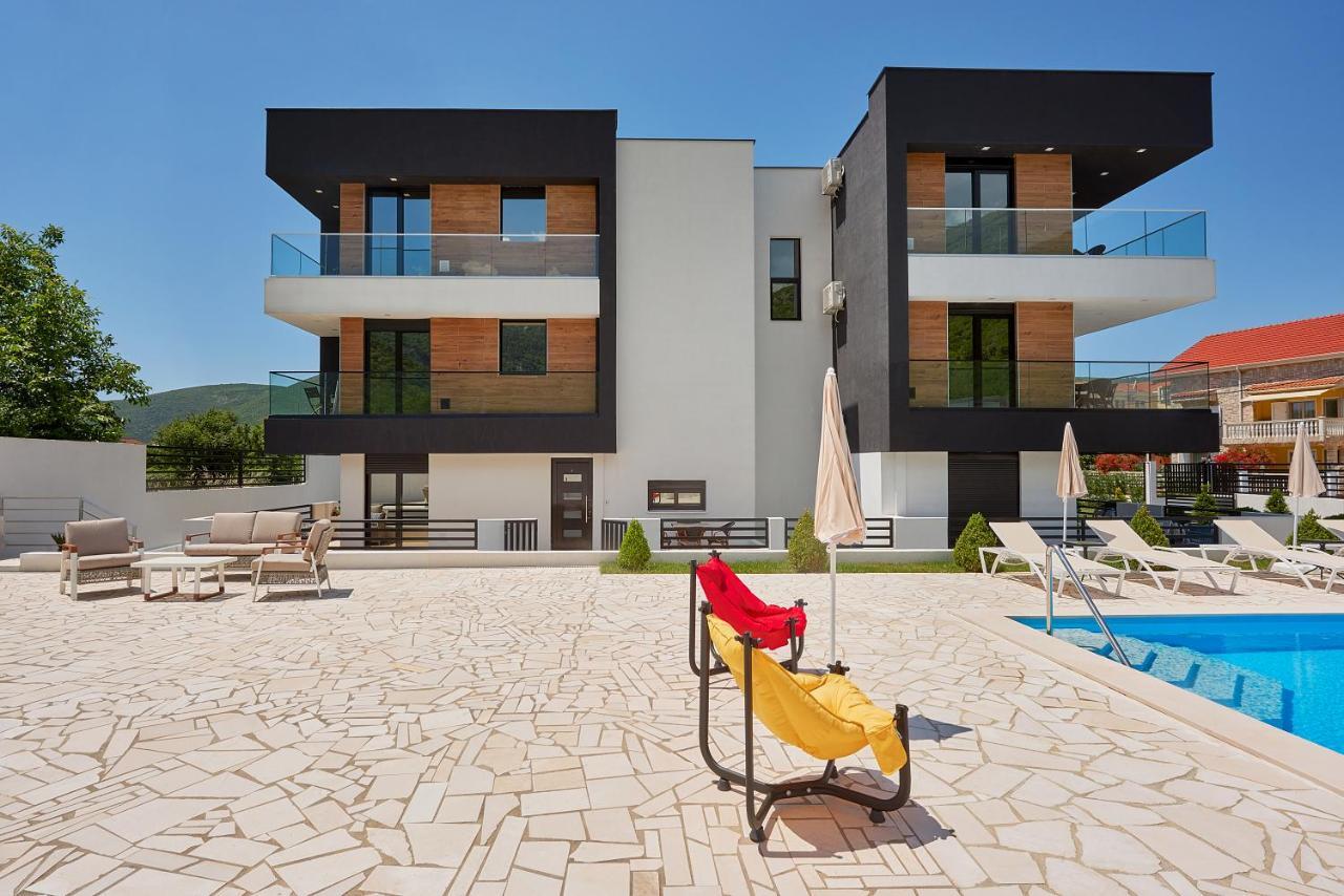 Georgiy Lux Apartments Lastva Grbaljska Bagian luar foto