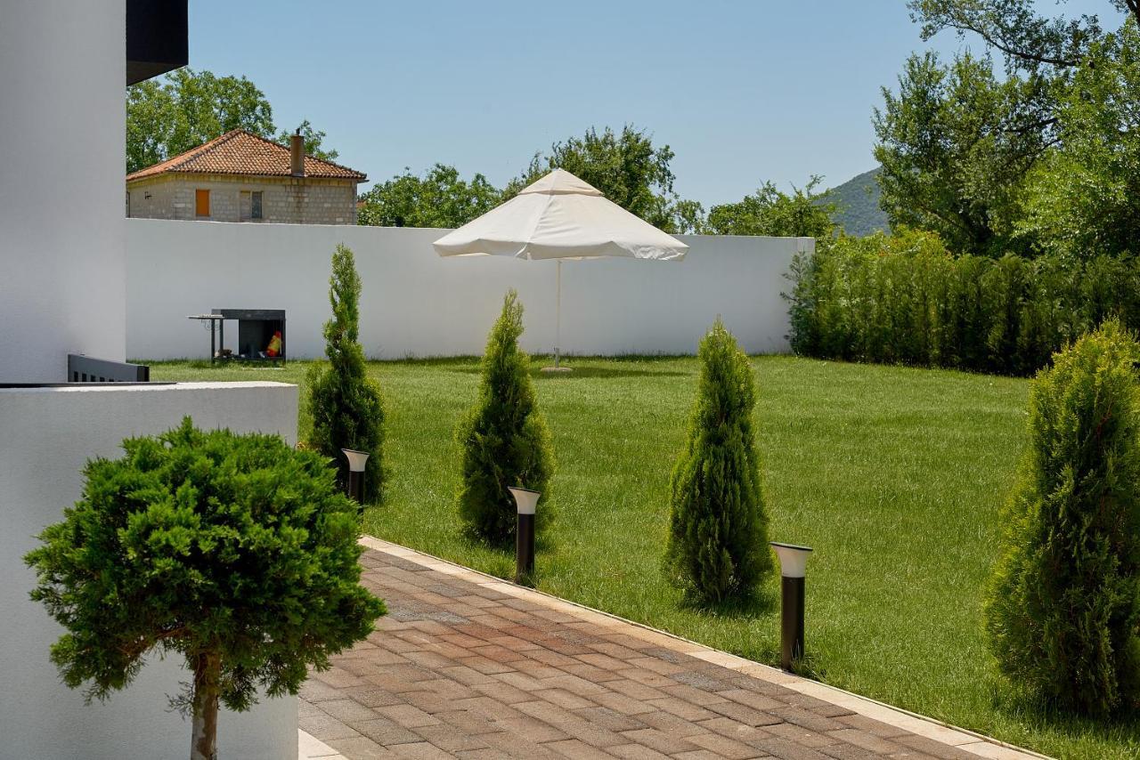 Georgiy Lux Apartments Lastva Grbaljska Bagian luar foto
