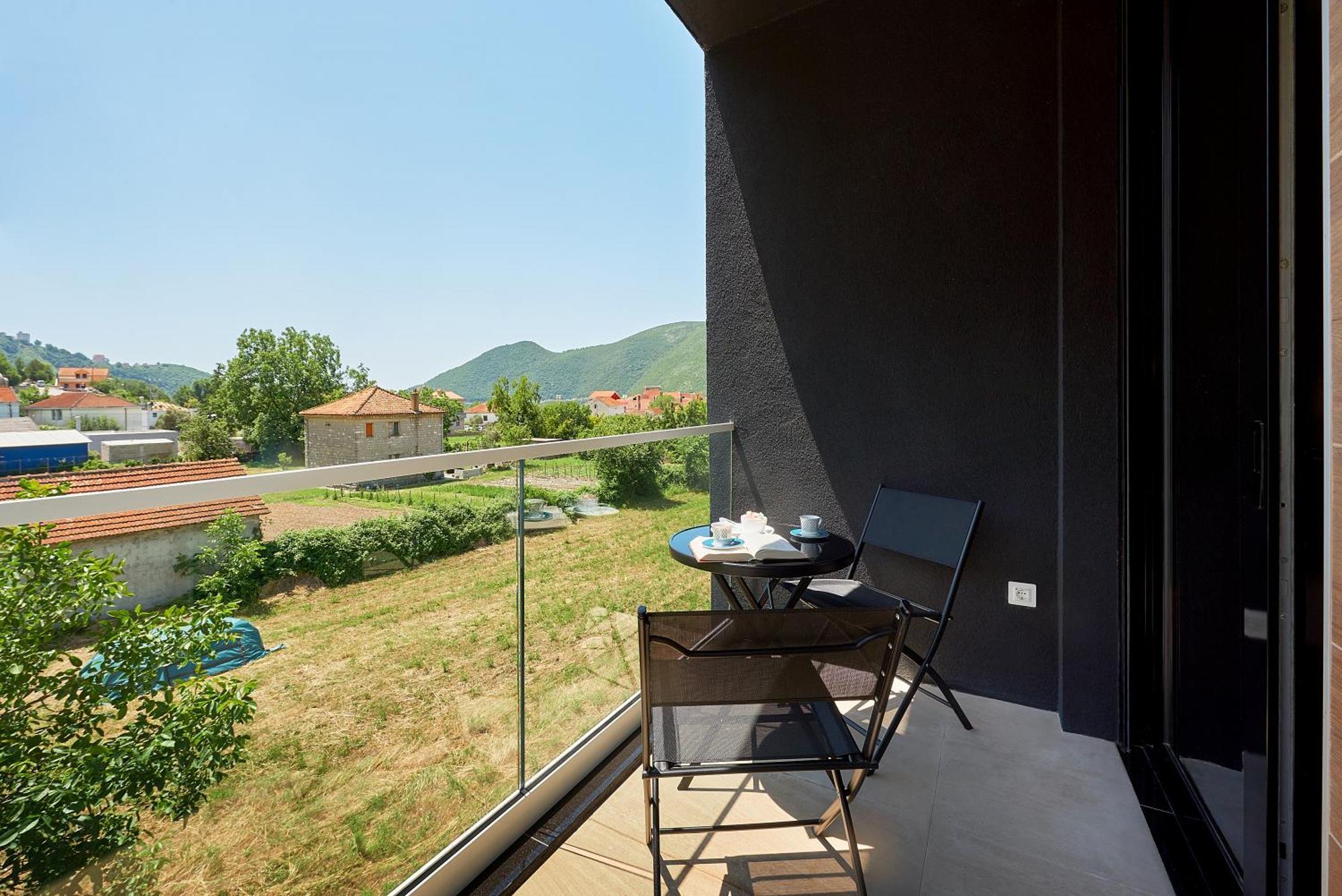 Georgiy Lux Apartments Lastva Grbaljska Bagian luar foto