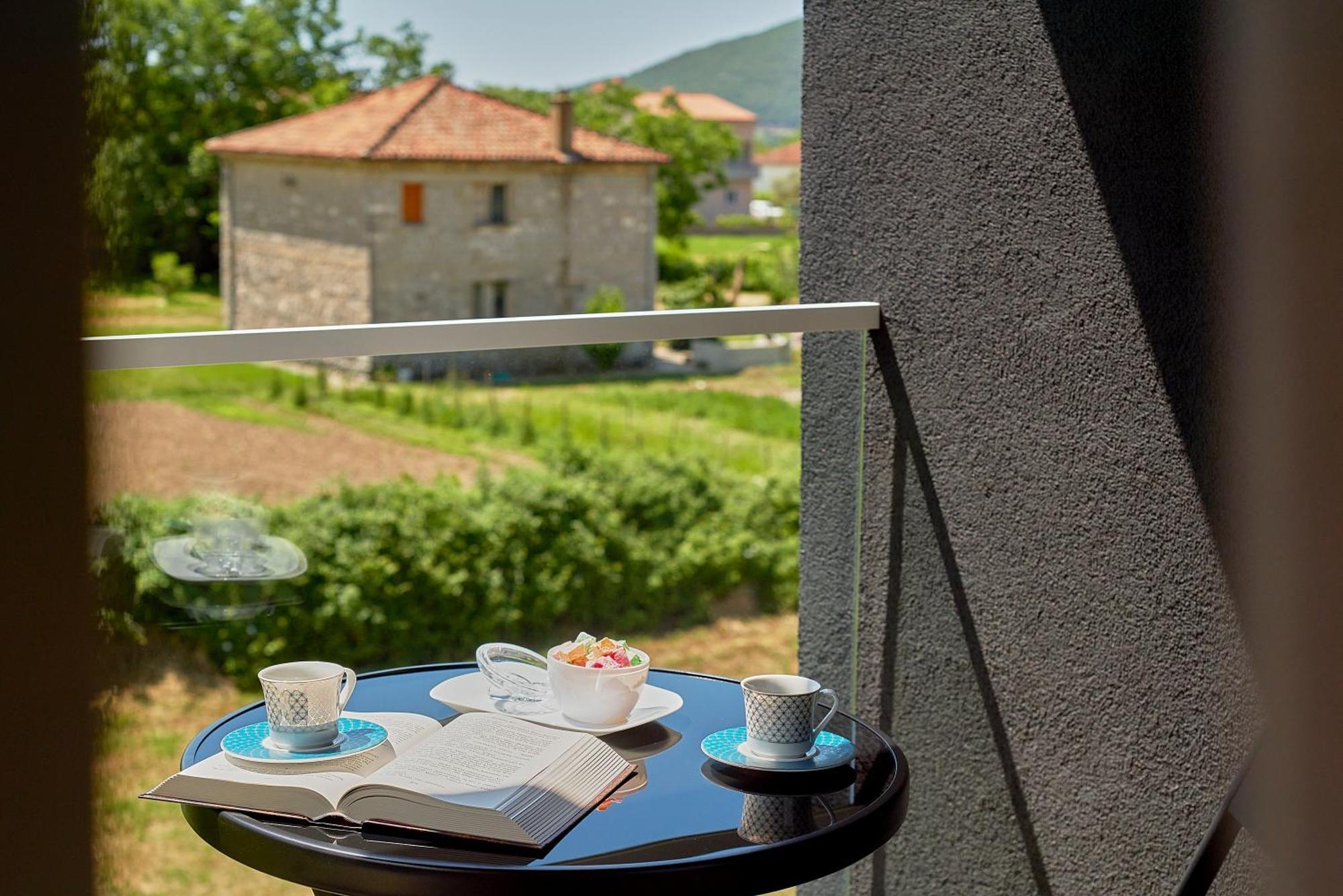 Georgiy Lux Apartments Lastva Grbaljska Bagian luar foto