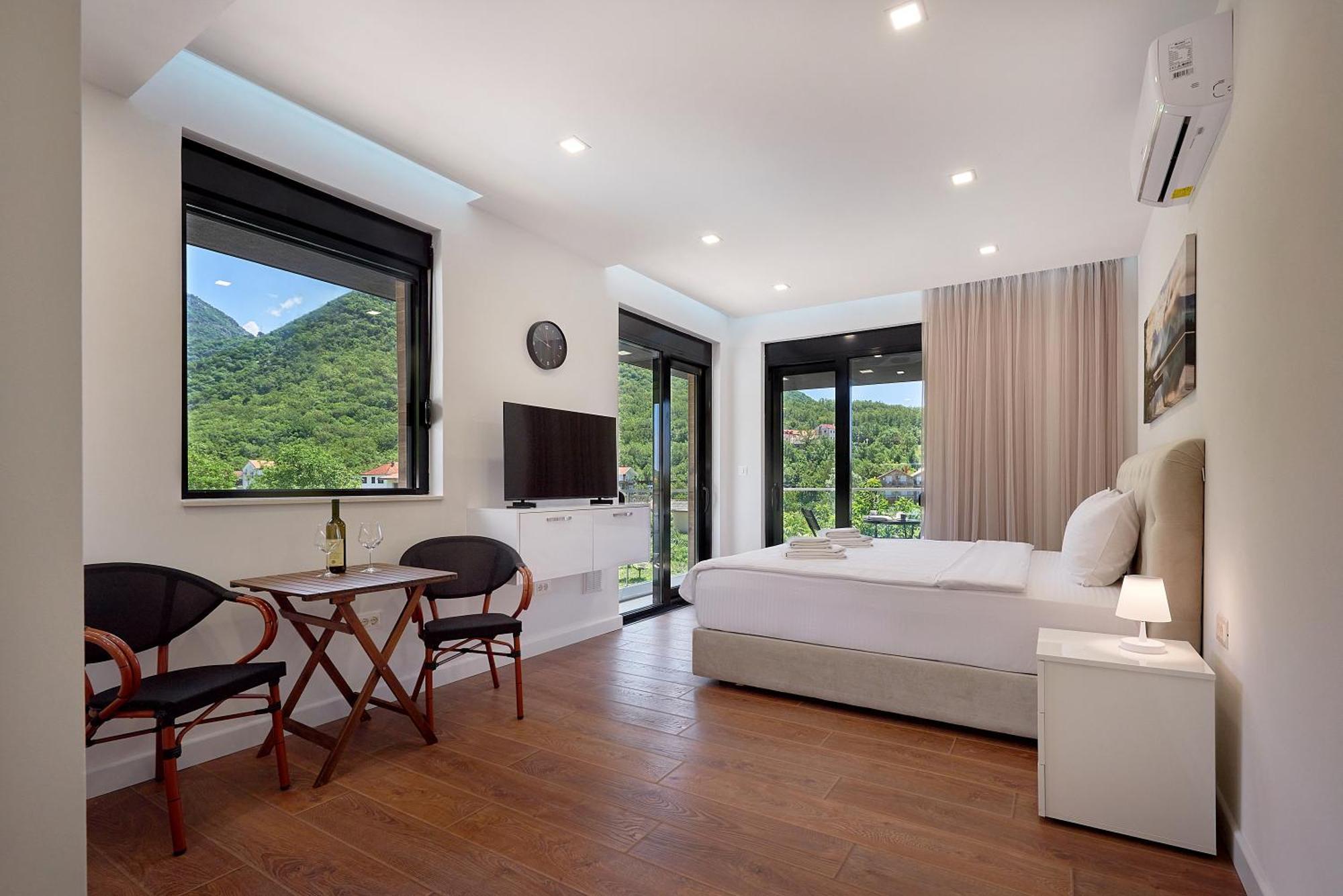 Georgiy Lux Apartments Lastva Grbaljska Bagian luar foto